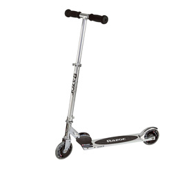 Самокати - Самокат Razor A125 Чорний GS 23L intl MC5 (13072207) Самокати - Самокат Razor A125 Чорний GS 23L intl MC5 (13072207)