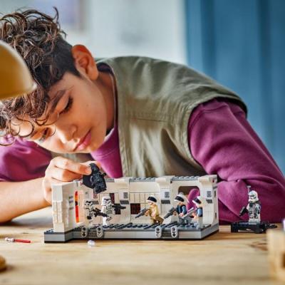 Конструктори LEGO - Конструктор LEGO Star War Посадка на борт Тантів IV (75387)#5