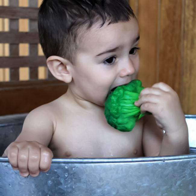 Брязкальця, прорізувачі - Іграшка-прорізувач Oli and Carol Брокколі Брюсі (8437015928791)#4