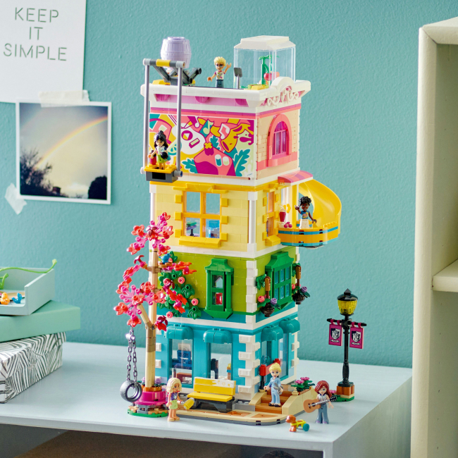 Конструктори LEGO - Конструктор LEGO Friends Хартлейк-Сіті. Громадський центр (41748)#6