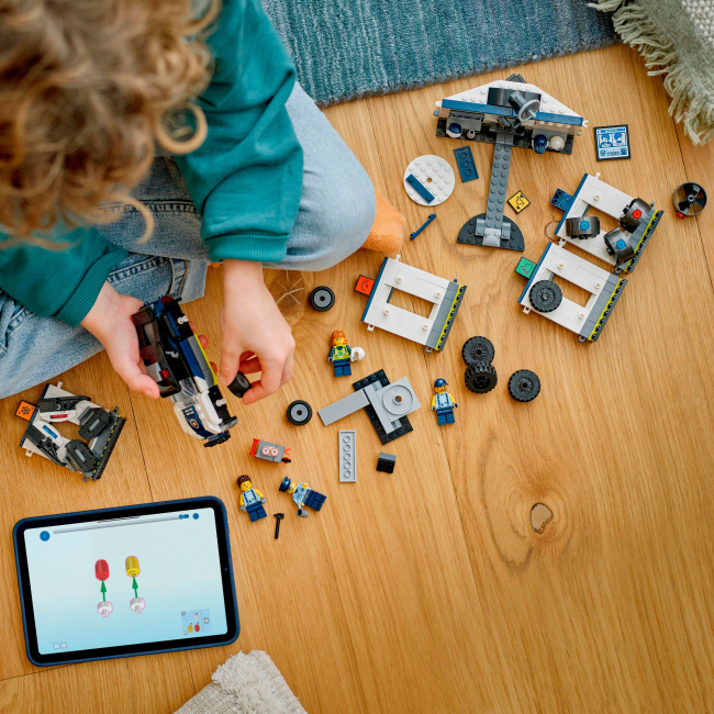 Конструктори LEGO - Конструктор LEGO City Спеціальний гараж для поліцейських автомобілів (60457)#4