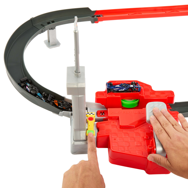 Автотреки - Ігровий набір Hot Wheels Траса для перегонів Формули 1 (JDY15)#3